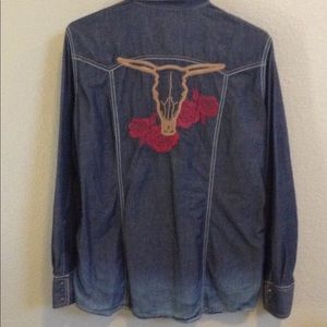 Ariat  Fitted Western Shirt.